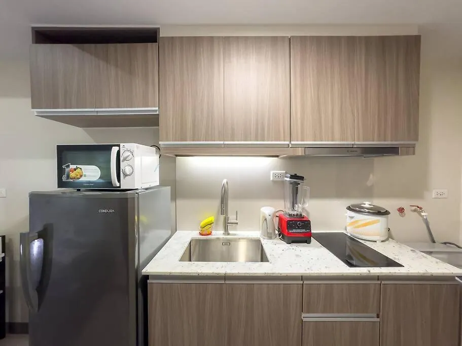 Apartment A2J Luxury 1Br Suite Near Venice Mall Bgc Taguig Manila