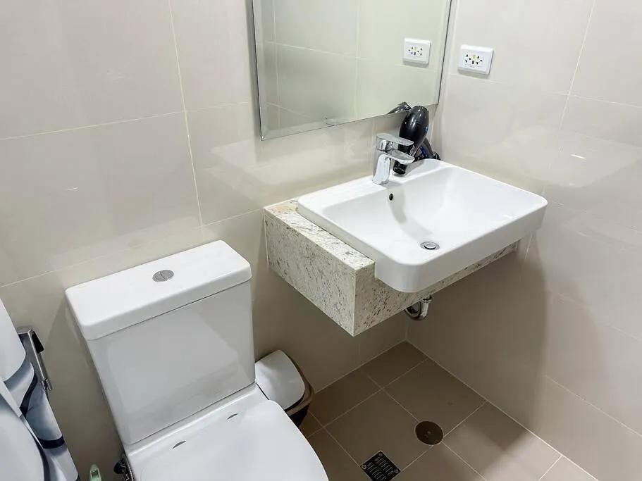 Apartment A2J Luxury 1Br Suite Near Venice Mall Bgc Taguig Manila
